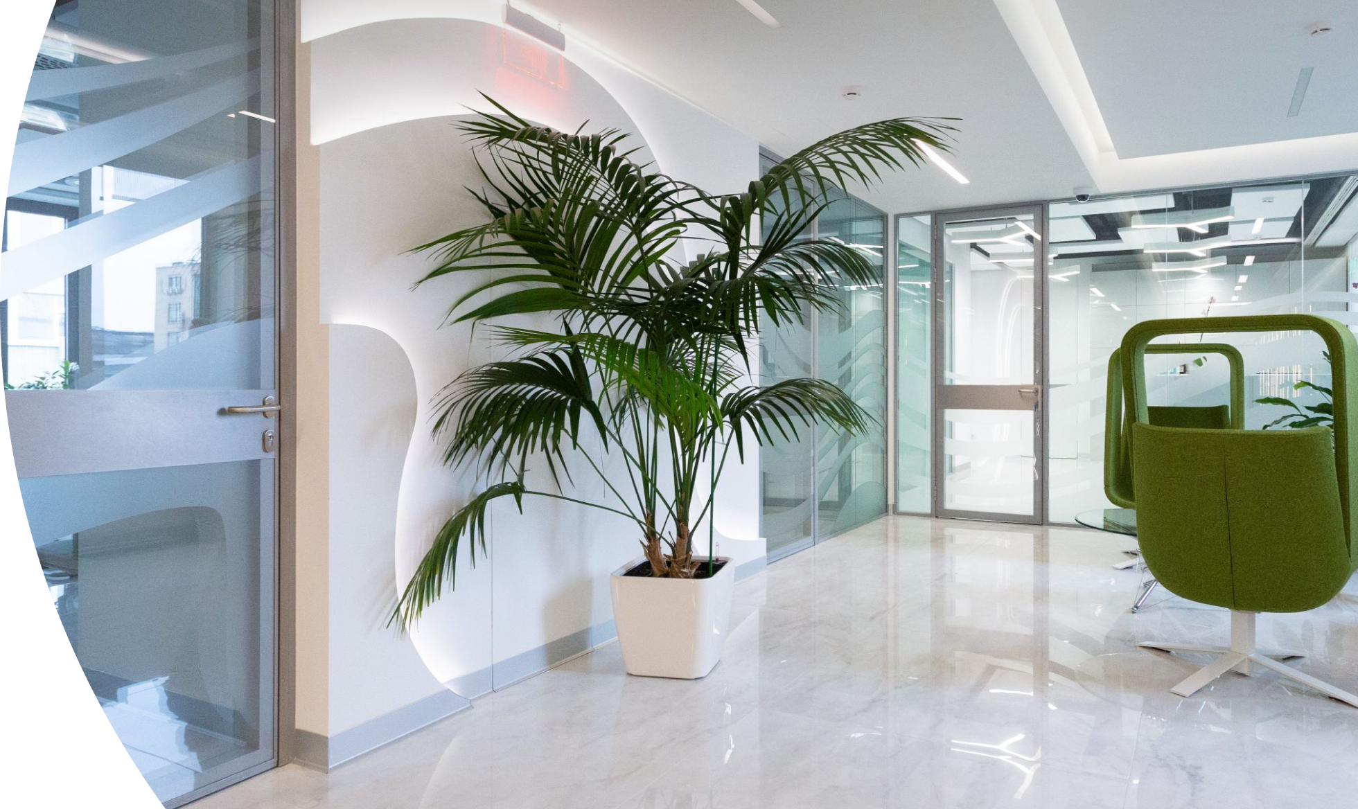 メインビジュアル4